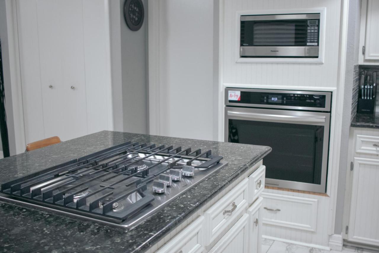Вилла 1976Houstongem Luminous Pvtpool & Hottub Dt20Mins For Lrg Families 6Beds 2Bath Экстерьер фото