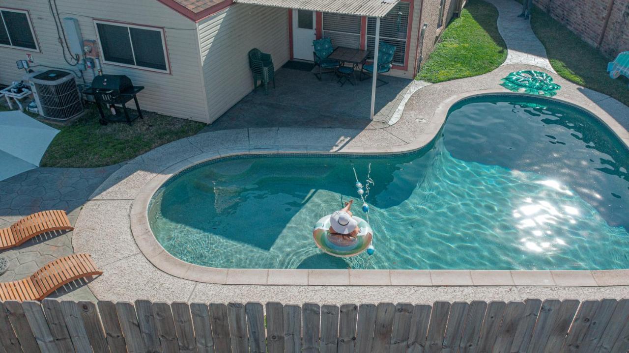 Вилла 1976Houstongem Luminous Pvtpool & Hottub Dt20Mins For Lrg Families 6Beds 2Bath Экстерьер фото