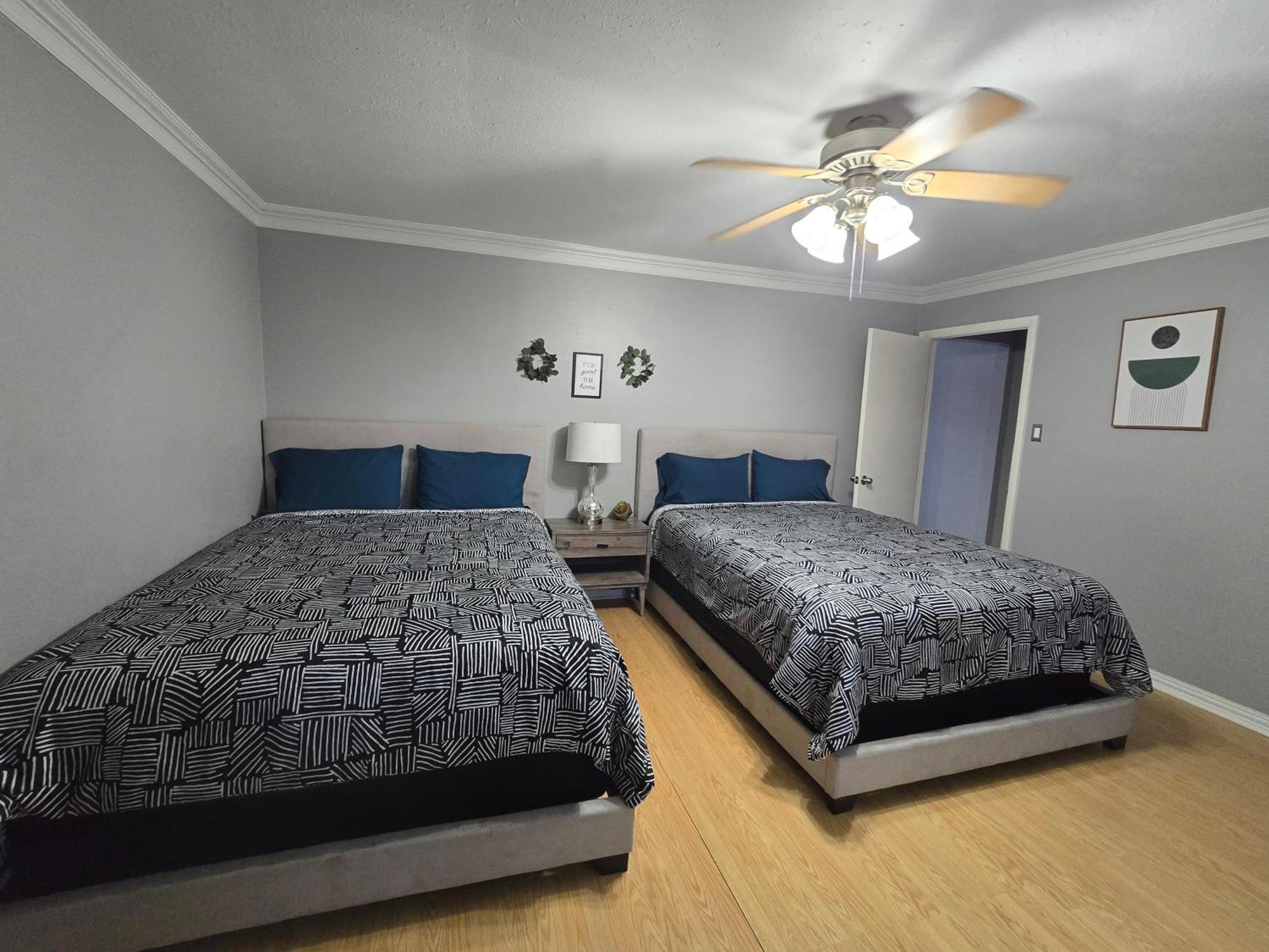 Вилла 1976Houstongem Luminous Pvtpool & Hottub Dt20Mins For Lrg Families 6Beds 2Bath Экстерьер фото